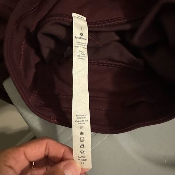 Lululemon Invigorate High-Rise Legging 25"Cassis Burgundy Size 2 - Picture 12 of 14
